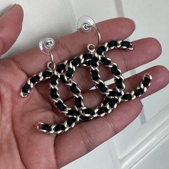 Chanel CC Chain Dangle Earrings Gold and Satin - Picture 5 of 16